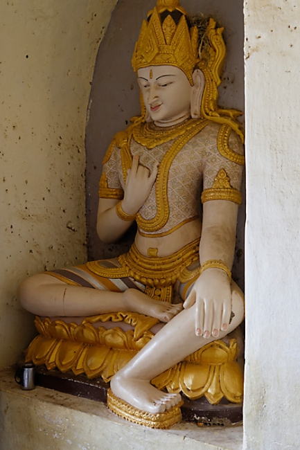 Pagan-Shwe San Daw-003